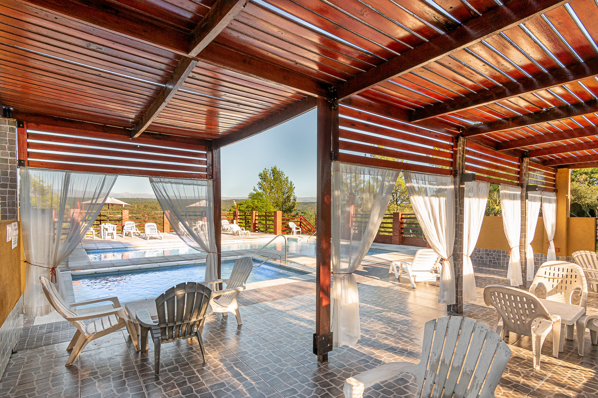Cabañas con pileta en villa general belgrano